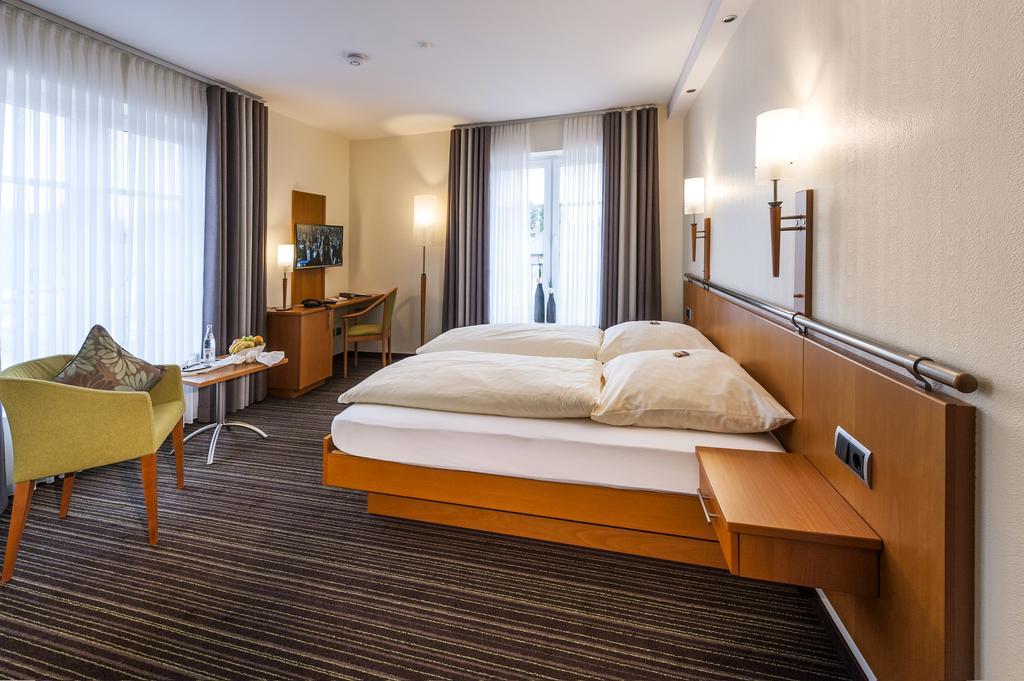 Hotel Hilker แบร์เซนบรุค ภายนอก รูปภาพ
