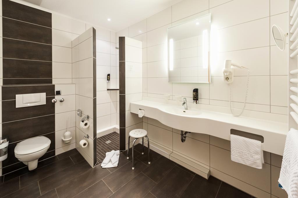 Hotel Hilker แบร์เซนบรุค ภายนอก รูปภาพ