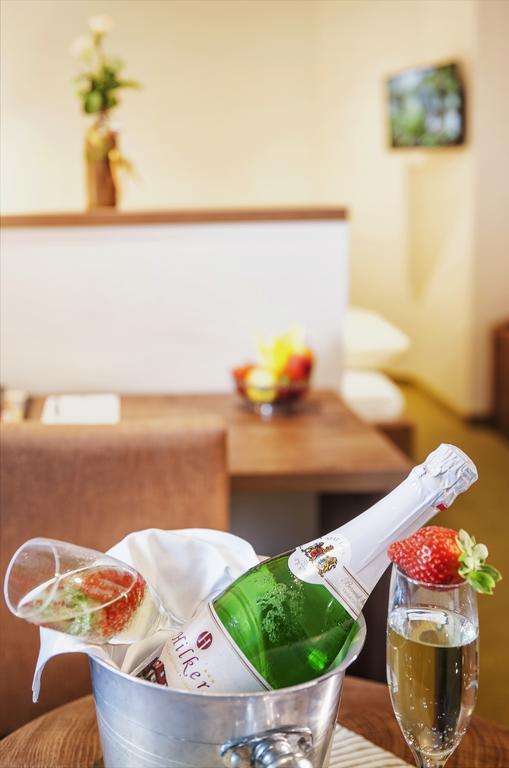 Hotel Hilker แบร์เซนบรุค ภายนอก รูปภาพ