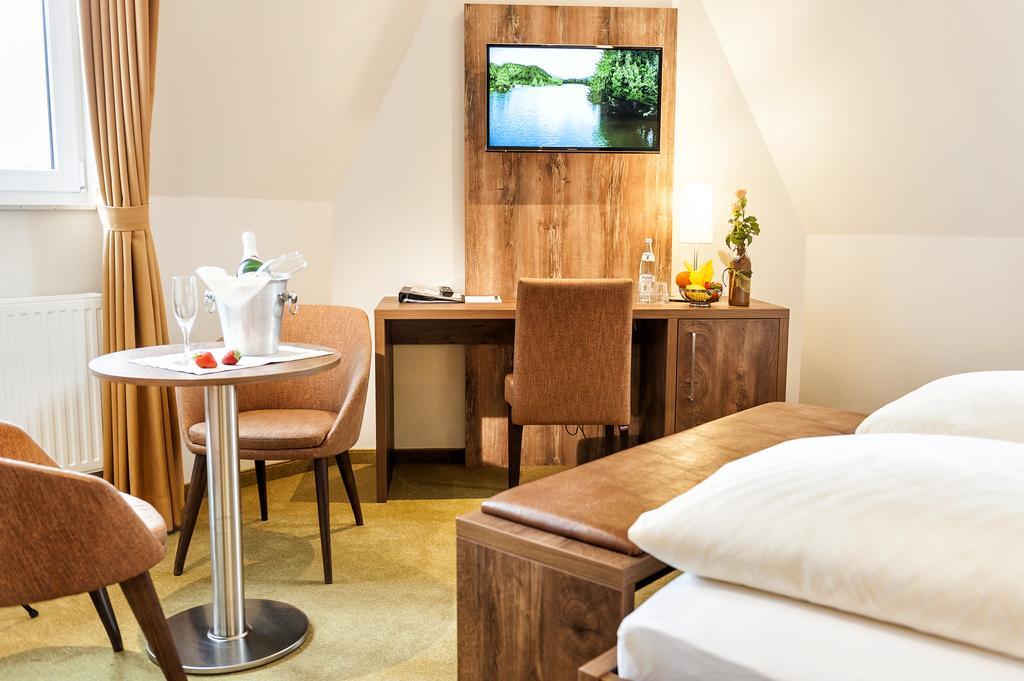 Hotel Hilker แบร์เซนบรุค ภายนอก รูปภาพ