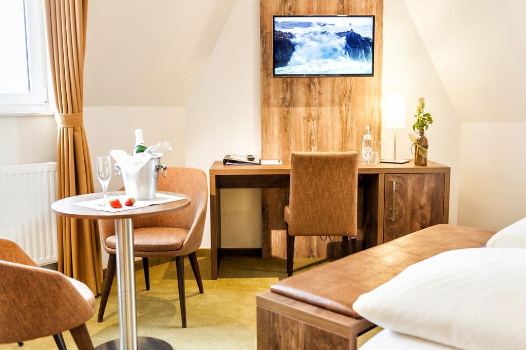 Hotel Hilker แบร์เซนบรุค ภายนอก รูปภาพ