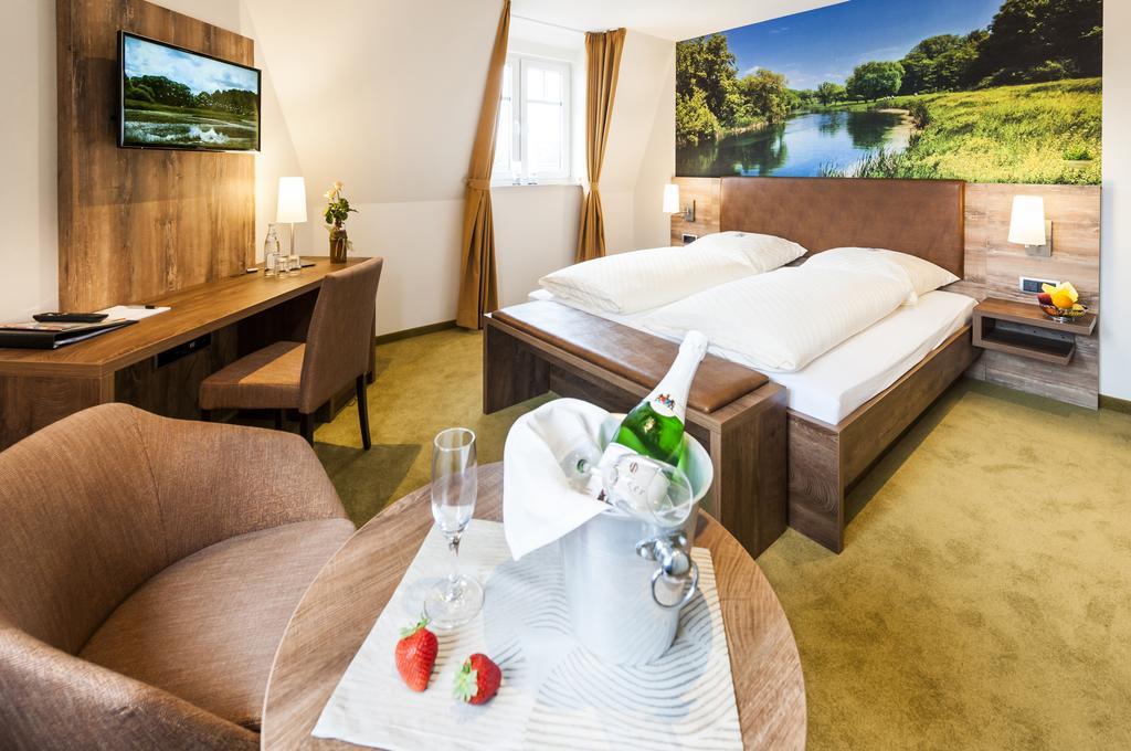 Hotel Hilker แบร์เซนบรุค ภายนอก รูปภาพ