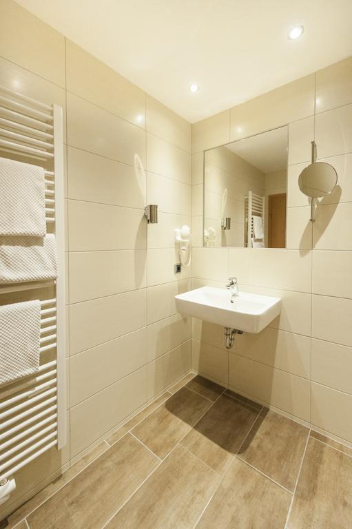 Hotel Hilker แบร์เซนบรุค ภายนอก รูปภาพ